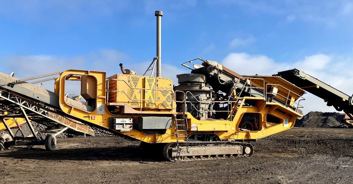 Hydrogen reducing crushers’ emissions
